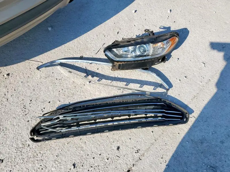 2015 FORD FUSION SE HYBRID  