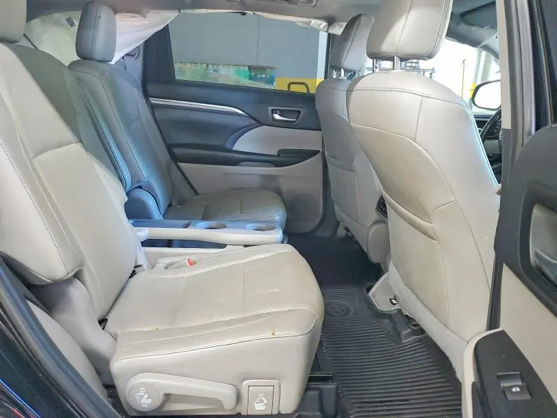 2019 TOYOTA HIGHLANDER LIMITED  