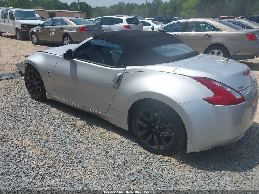 2017 NISSAN 370Z TOURING