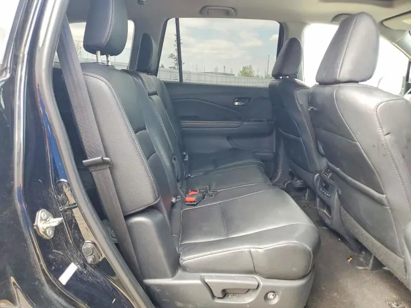2016 HONDA PILOT EXLN   