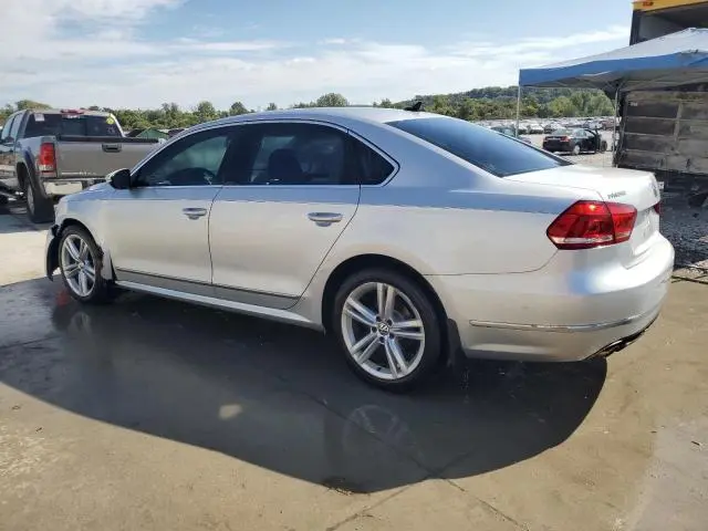 2012 VOLKSWAGEN PASSAT SE
