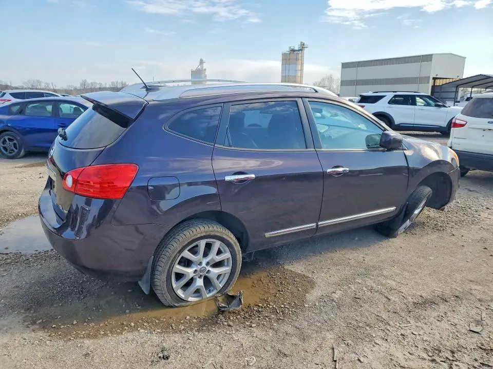 2012 NISSAN ROGUE S  