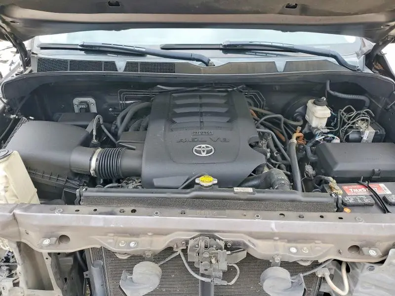 2016 TOYOTA TUNDRA CREWMAX SR5  