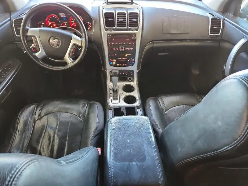 2011 GMC ACADIA SLT-2  