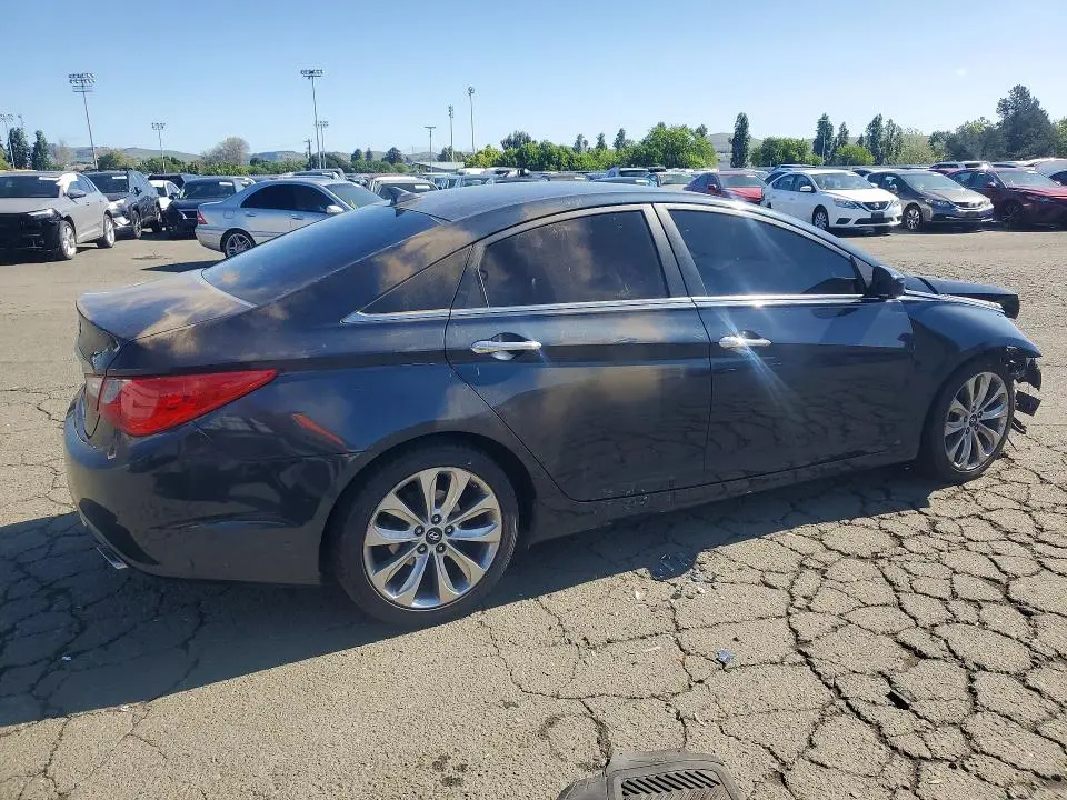 2011 HYUNDAI SONATA SE  