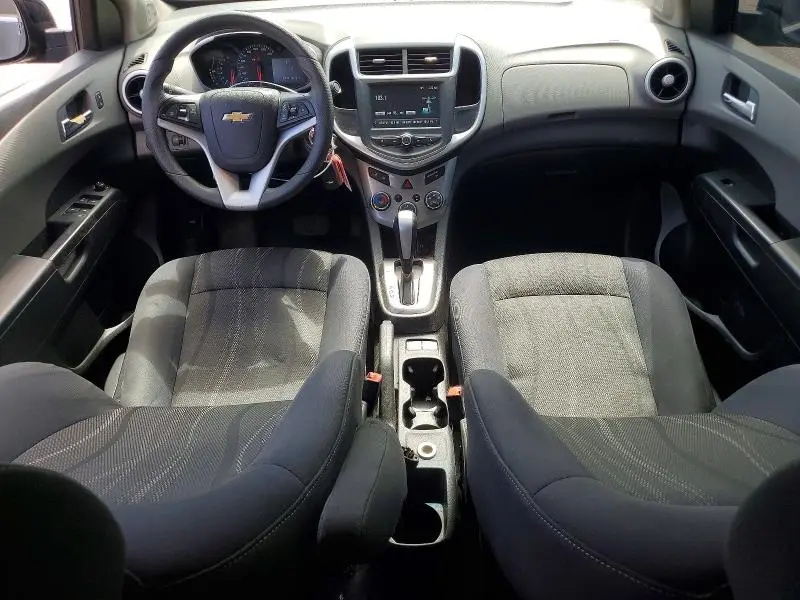 2017 CHEVROLET SONIC LT  