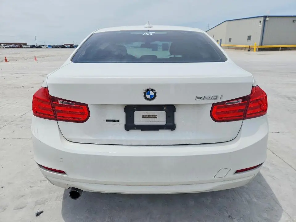 2015 BMW 320 I  