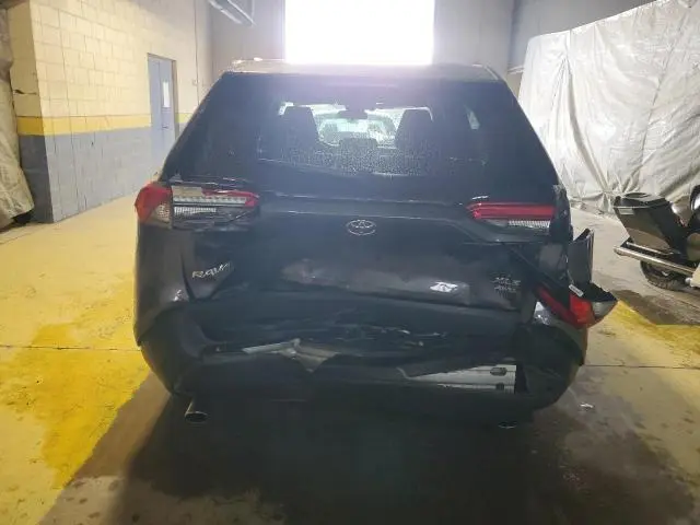 2024 TOYOTA RAV4 XLE  