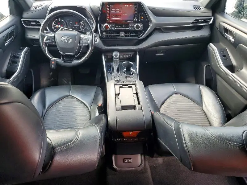 2021 TOYOTA HIGHLANDER XSE  