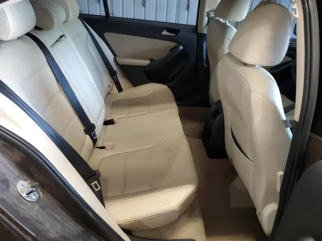 2014 VOLKSWAGEN JETTA SE  