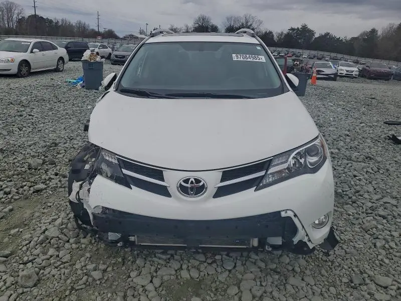2015 TOYOTA RAV4 XLE  