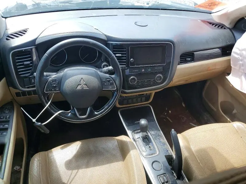 2017 MITSUBISHI OUTLANDER SE  