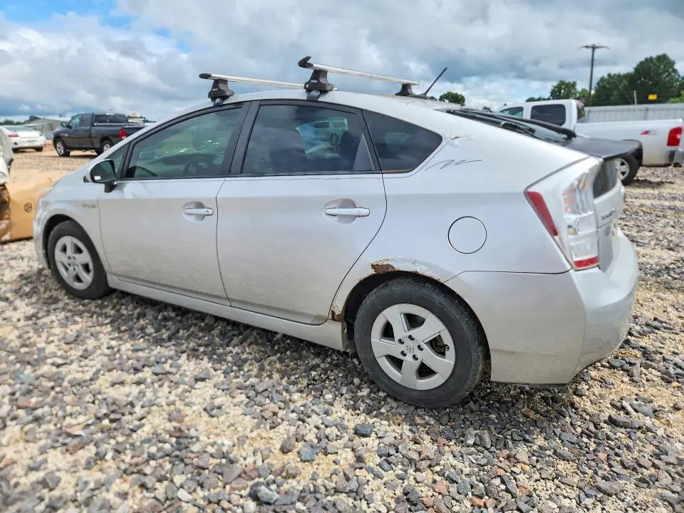 2011 TOYOTA PRIUS TWO  