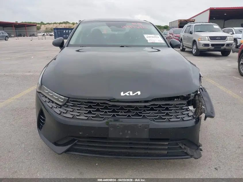 2022 KIA K5 LX