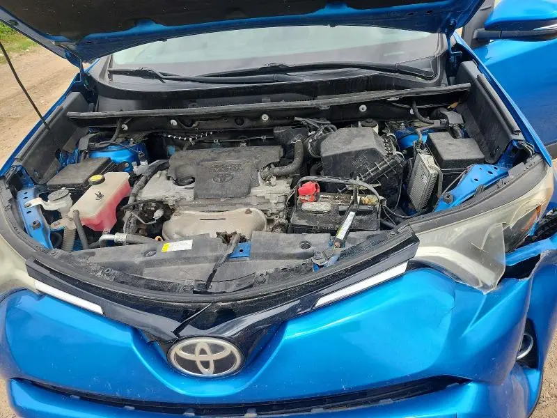 2017 TOYOTA RAV4 XLE  