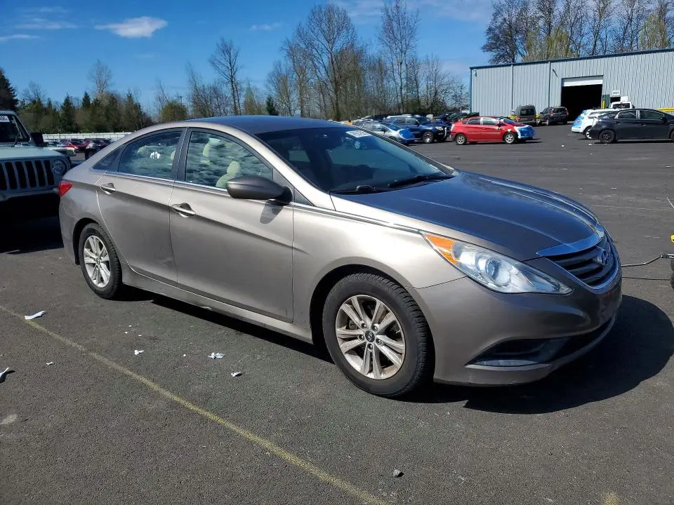 2014 HYUNDAI SONATA GLS  
