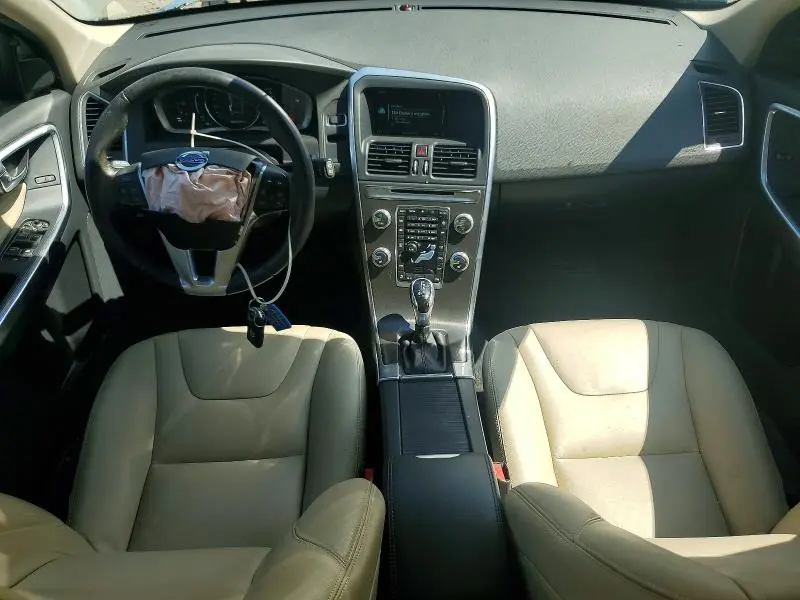 2016 VOLVO XC60 T5 PREMIER  