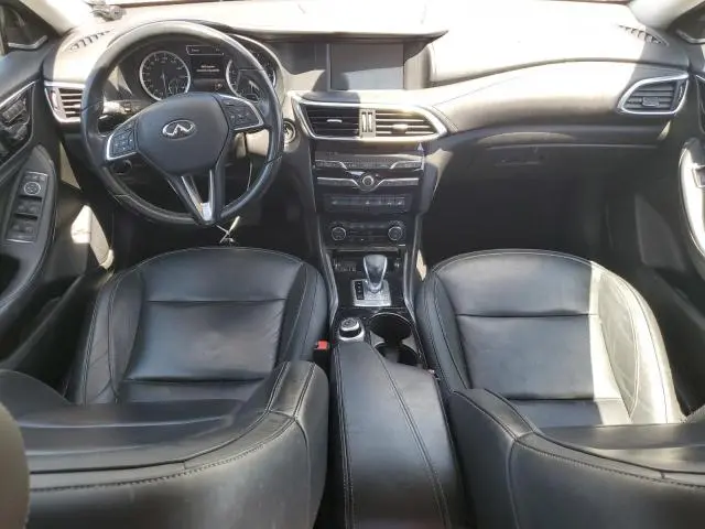 2017 INFINITI QX30 BASE  