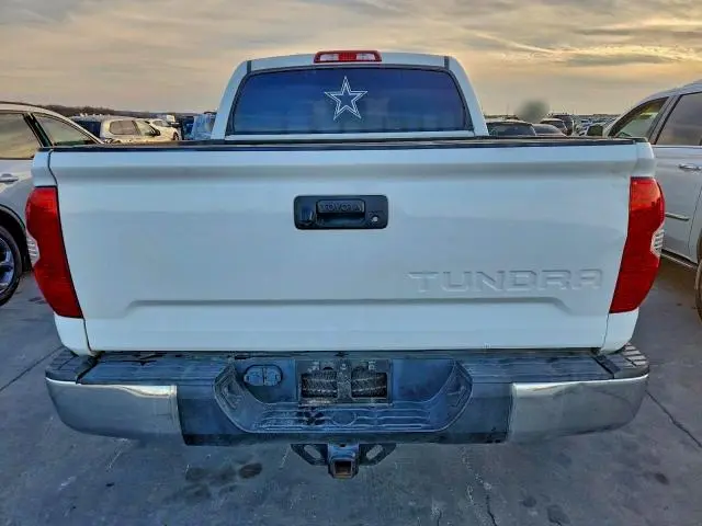 2015 TOYOTA TUNDRA CREWMAX SR5  