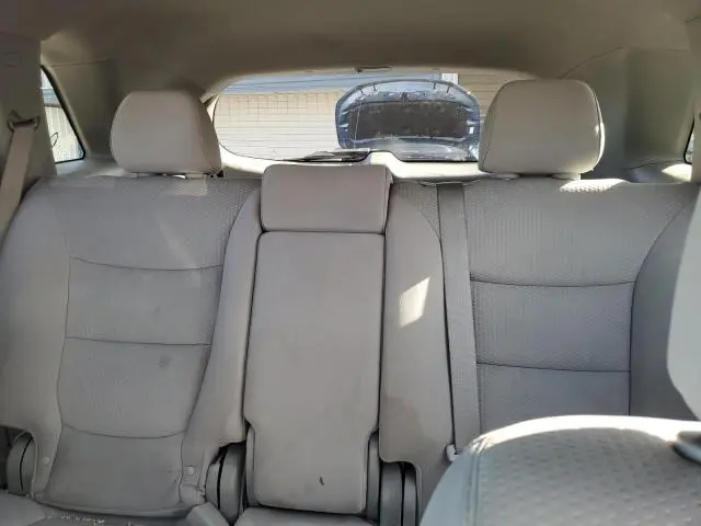 2011 KIA SORENTO BASE  