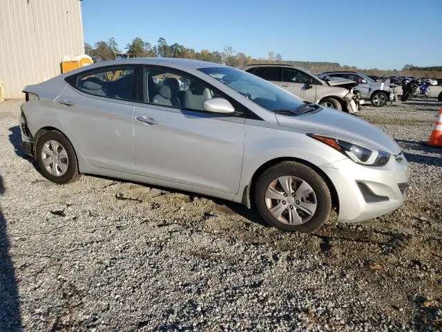 2016 HYUNDAI ELANTRA SE  