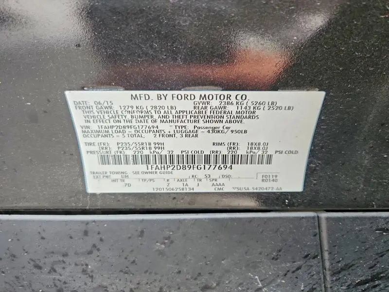 2015 FORD TAURUS SE  