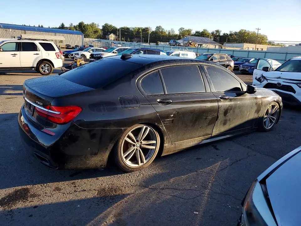 2016 BMW 750 XI  
