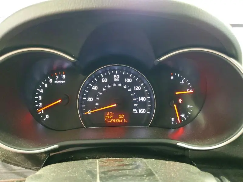 2014 KIA SORENTO LX  