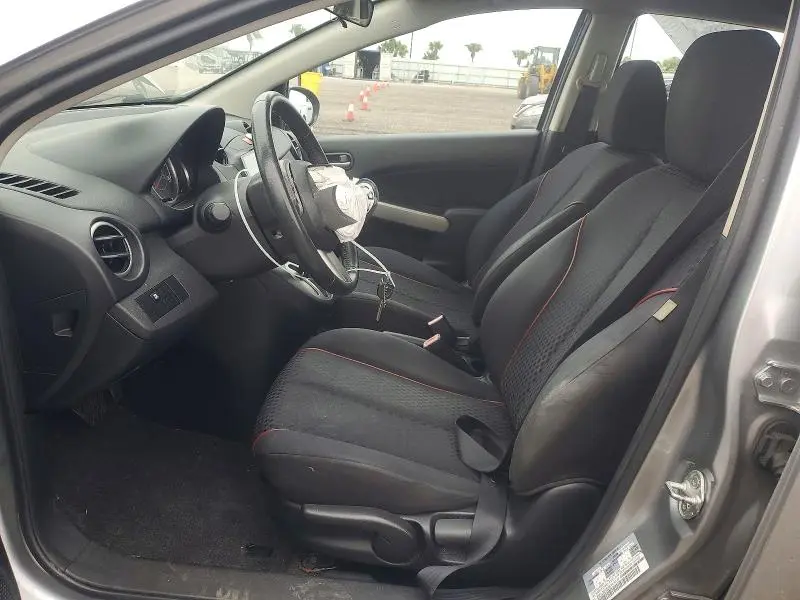 2012 MAZDA MAZDA2   