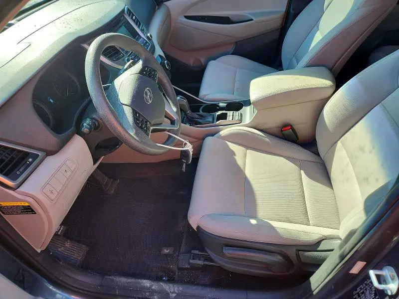 2018 HYUNDAI TUCSON SE  