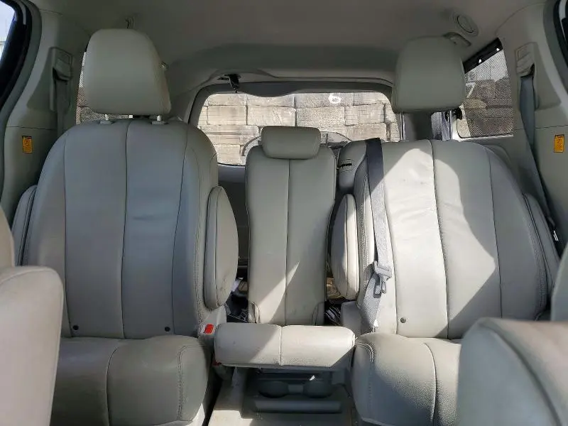 2012 TOYOTA SIENNA XLE 8-PASSENGER  