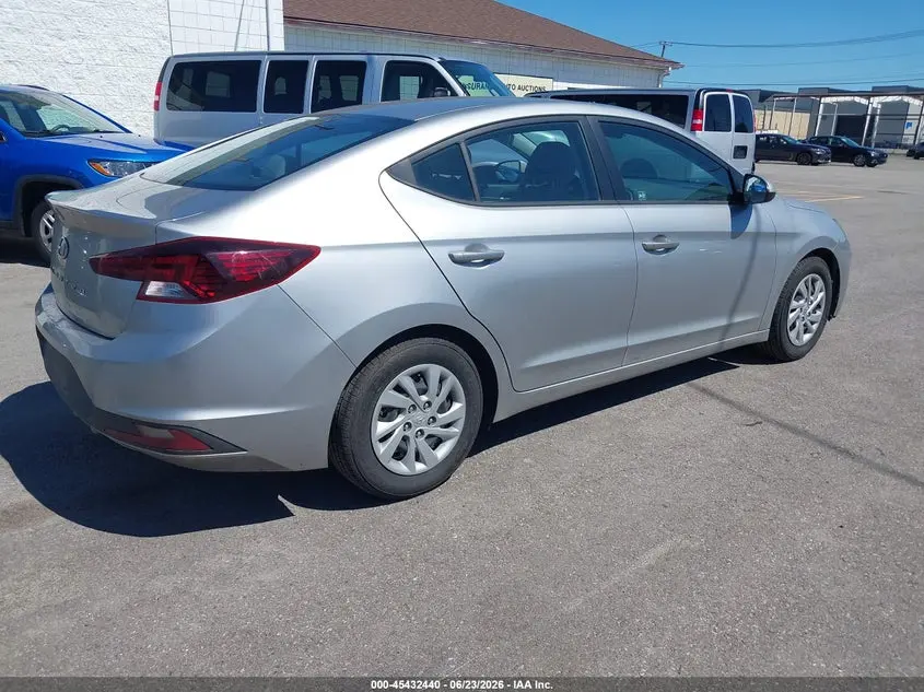 2020 HYUNDAI ELANTRA SE