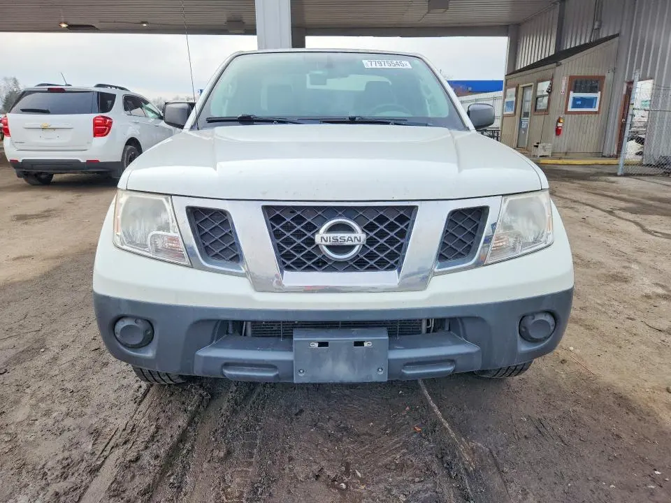 2013 NISSAN FRONTIER S  