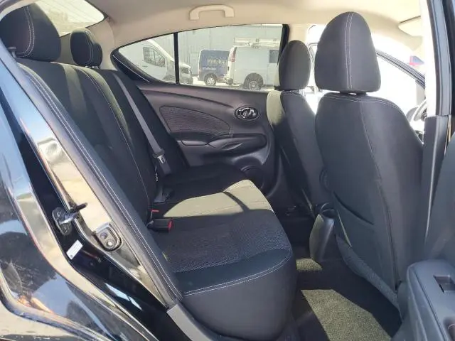 2017 NISSAN VERSA S  