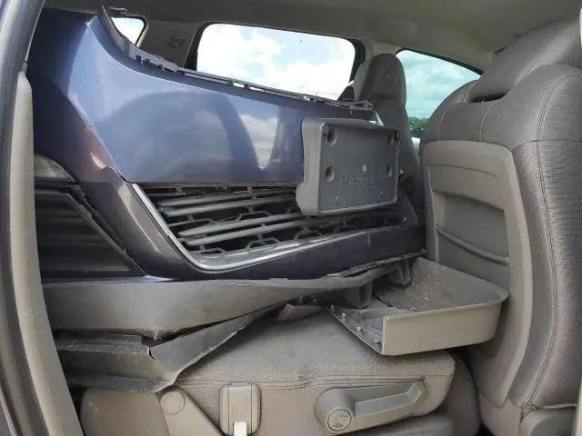 2013 CHEVROLET TRAVERSE LS  