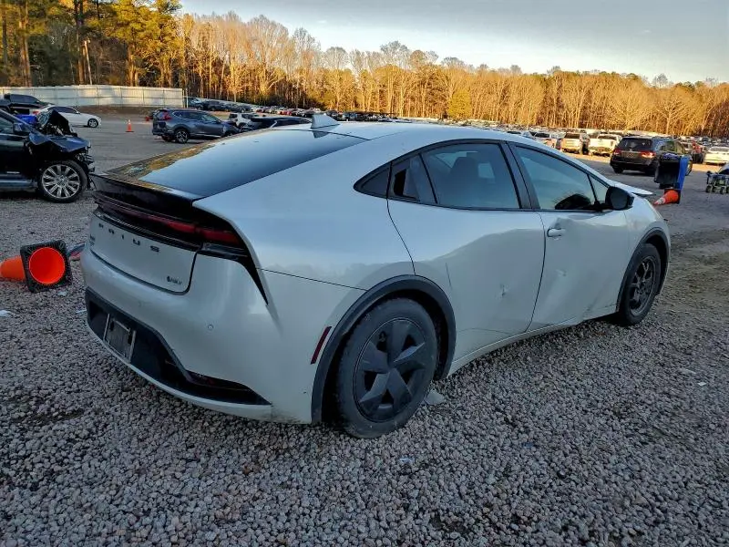 2024 TOYOTA PRIUS LE  