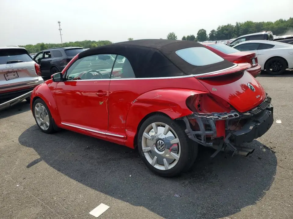 2016 VOLKSWAGEN BEETLE S/SE  
