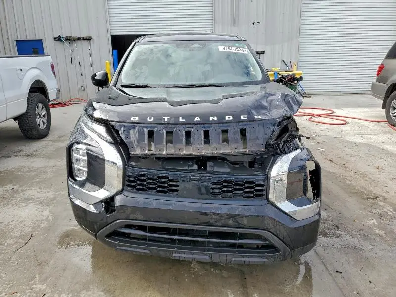 2024 MITSUBISHI OUTLANDER ES  