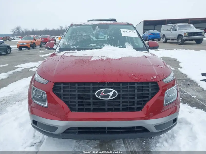 2025 HYUNDAI VENUE SE