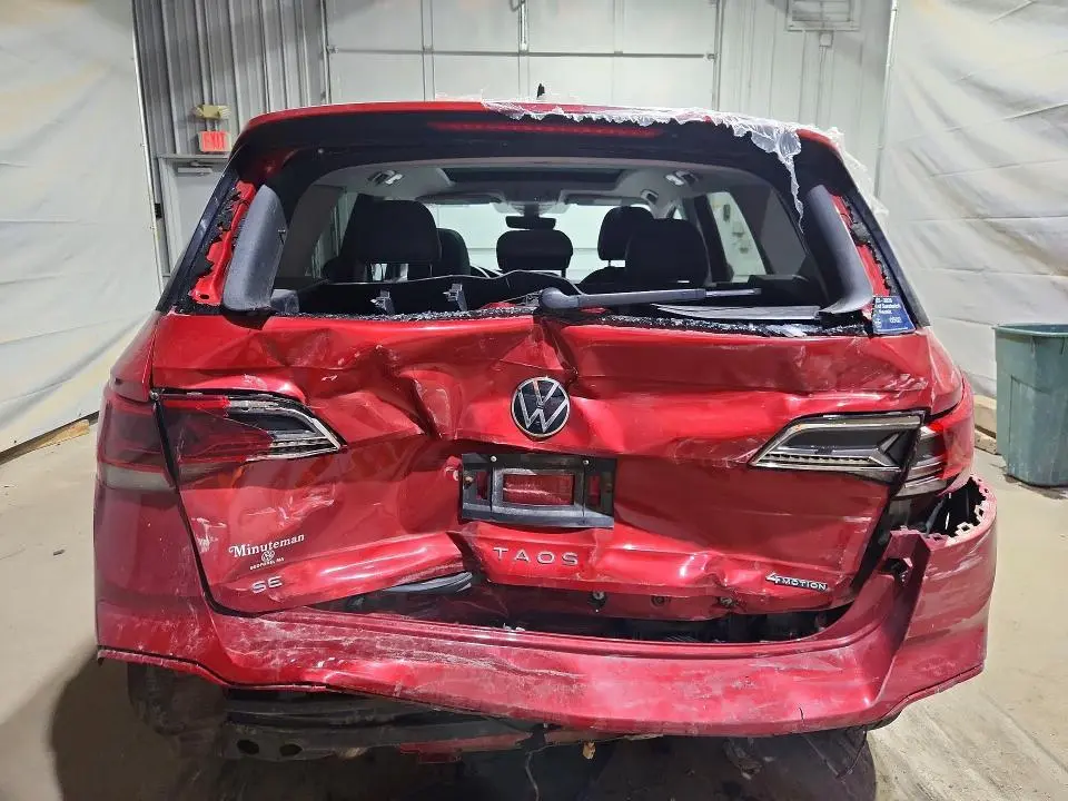 2022 VOLKSWAGEN TAOS SEL  