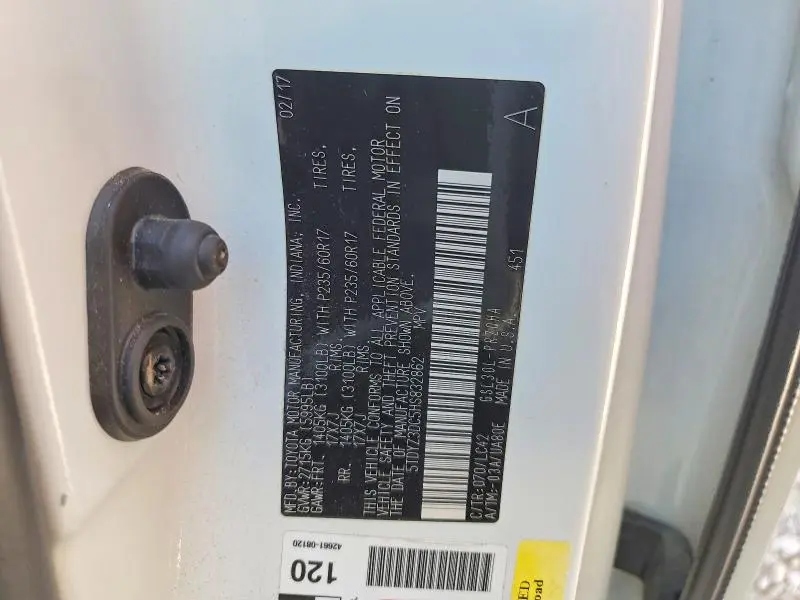 2017 TOYOTA SIENNA XLE PREMIUM 8-PASSENGER  