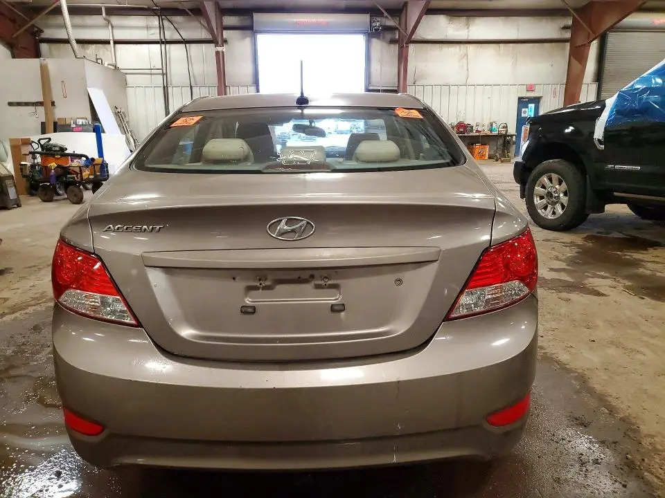 2012 HYUNDAI ACCENT GLS  