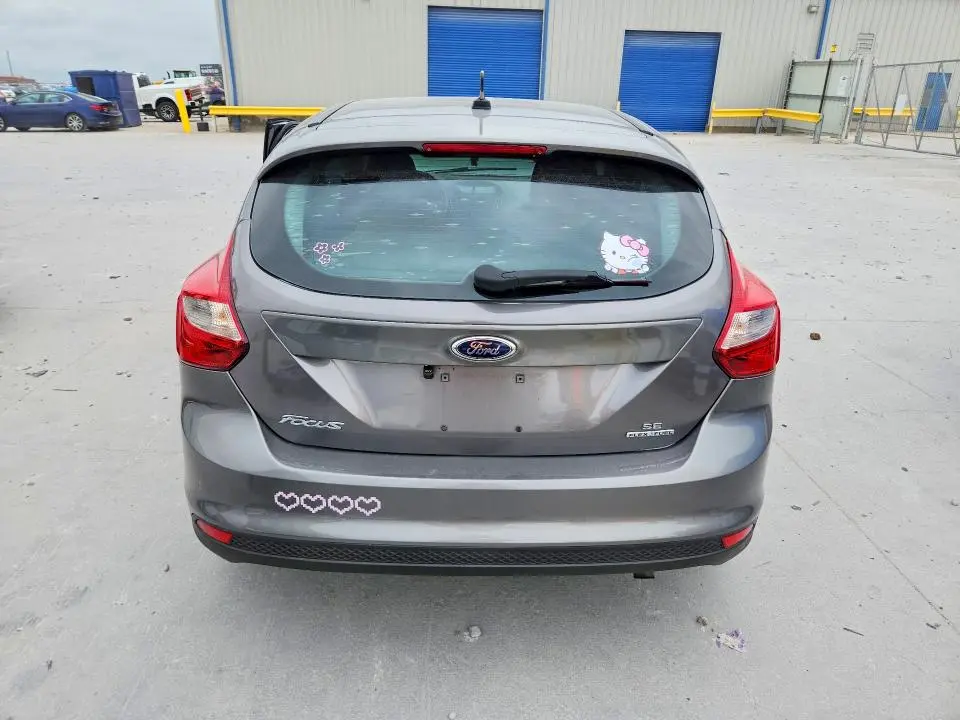 2014 FORD FOCUS SE  