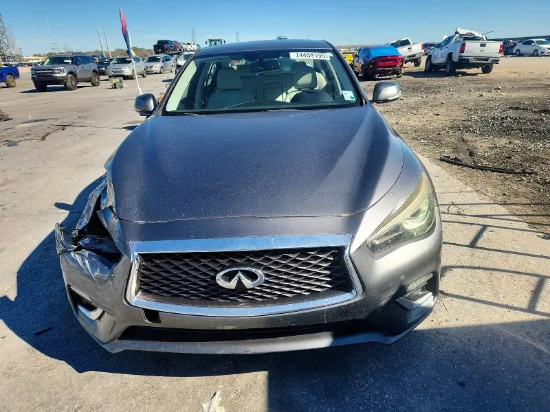 2018 INFINITI Q50 LUXE  