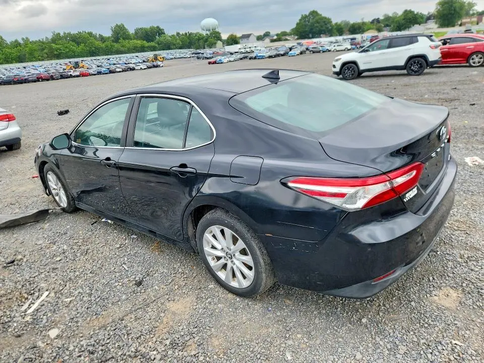 2019 TOYOTA CAMRY LE  