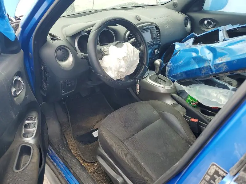 2011 NISSAN JUKE S  