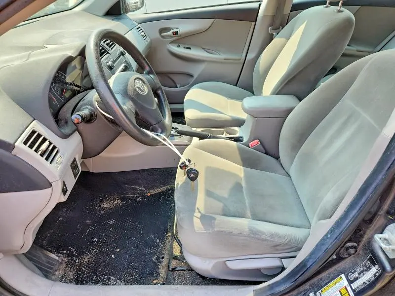 2011 TOYOTA COROLLA BASE  