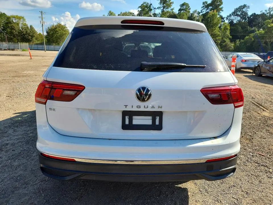2024 VOLKSWAGEN TIGUAN SE  