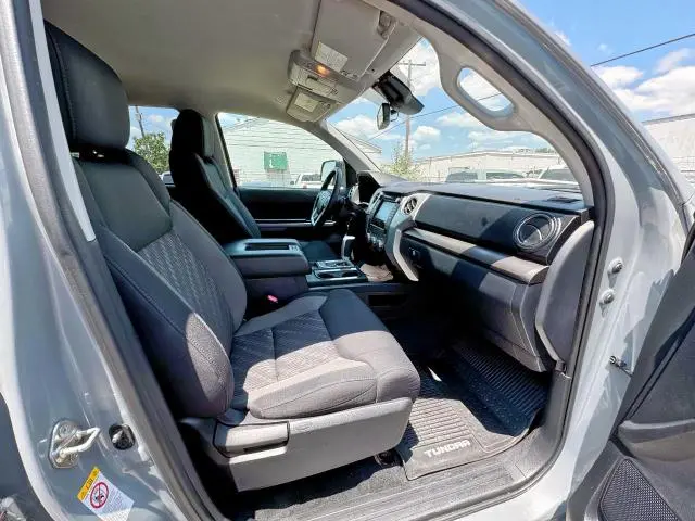 2019 TOYOTA TUNDRA CREWMAX SR5  