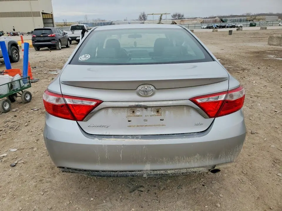2017 TOYOTA CAMRY LE  